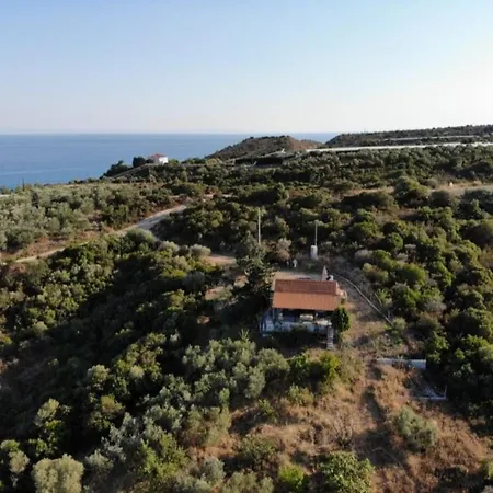 Real Holidays Antoniadou - Rustic House Semesterbostad