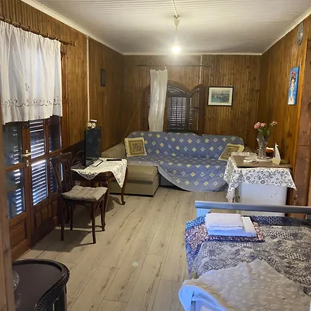 Real Holidays Antoniadou - Rustic House *