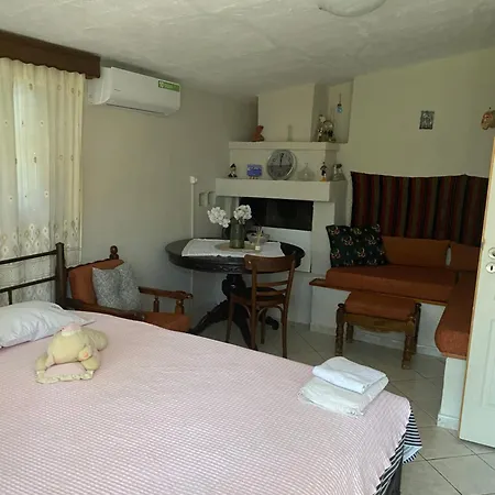 Real Holidays Antoniadou - Rustic House * Elaiokhorion