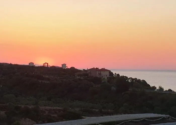 Real Holidays Antoniadou - Rustic House *